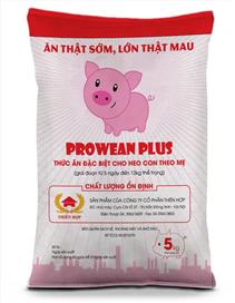 Cám máu cho lợn con theo mẹ